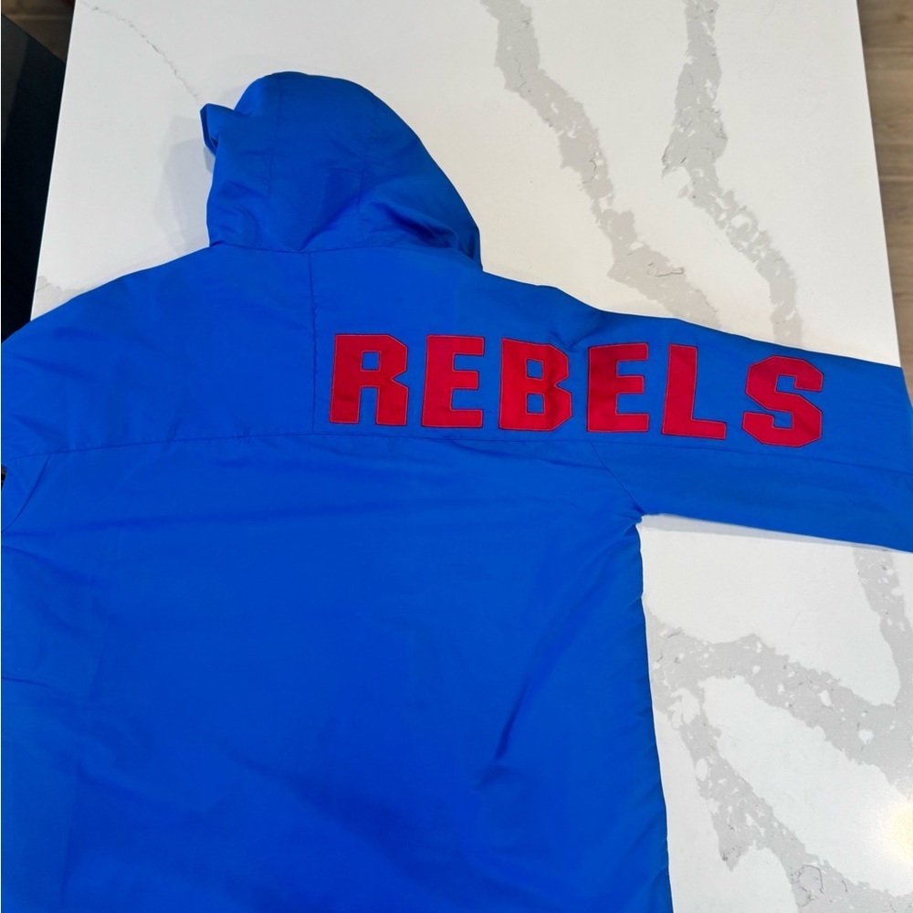 Colosseum Ole Ms Blue and Red Raincoat - Picture 8 of 12